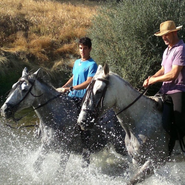 por el rio